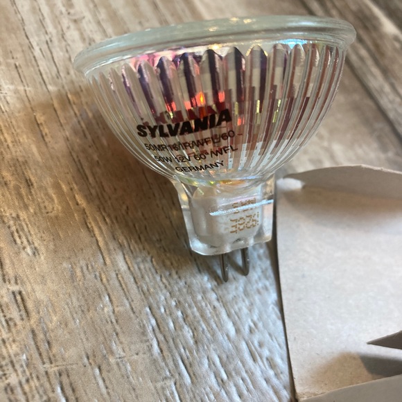 NIP, SYLVANIA Tru-Aim IR MR16 Halogen Infrared Bulb Replacement 50MR16/IR/WFL/60 - Picture 2 of 8